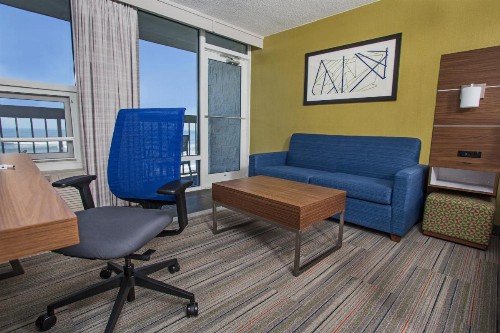 Holiday Inn Express Nags Head Oceanfront an IHG Hotel - image 26