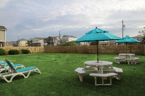 Nags Head Beach Inn - image 23