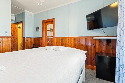 Nags Head Beach Inn - image 4