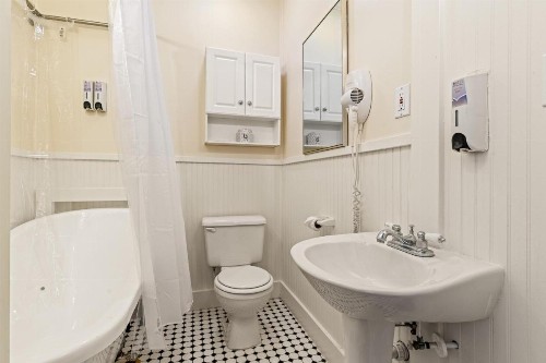 Nags Head Beach Inn - image 7