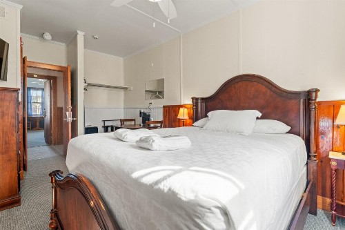 Nags Head Beach Inn - image 8