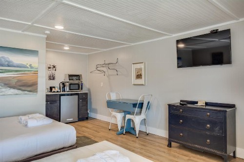 Tar Heel Motel - image 28