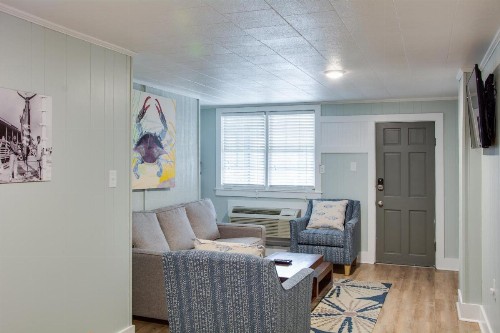 Tar Heel Motel - image 5
