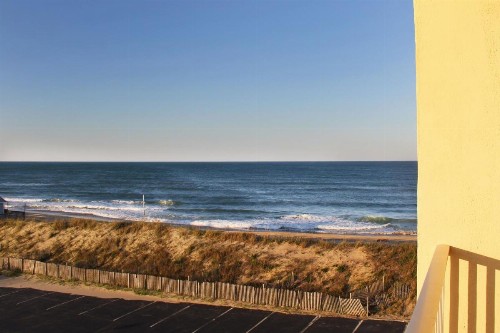 Surf Side Hotel - image 12