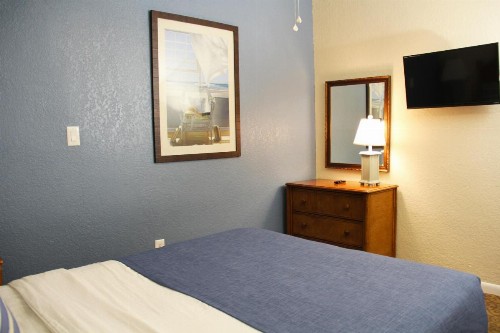 Surf Side Hotel - image 36