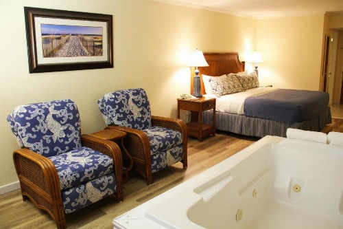 Surf Side Hotel - image 40