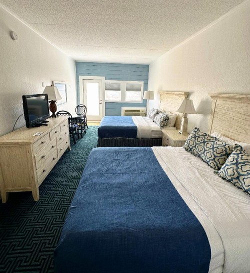 Surf Side Hotel - image 6