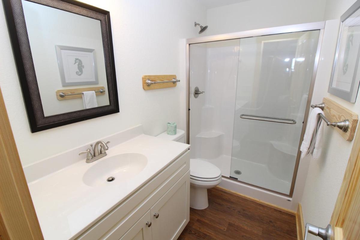 Whalebone Ocean Cottages by KEES Vacations - image 3
