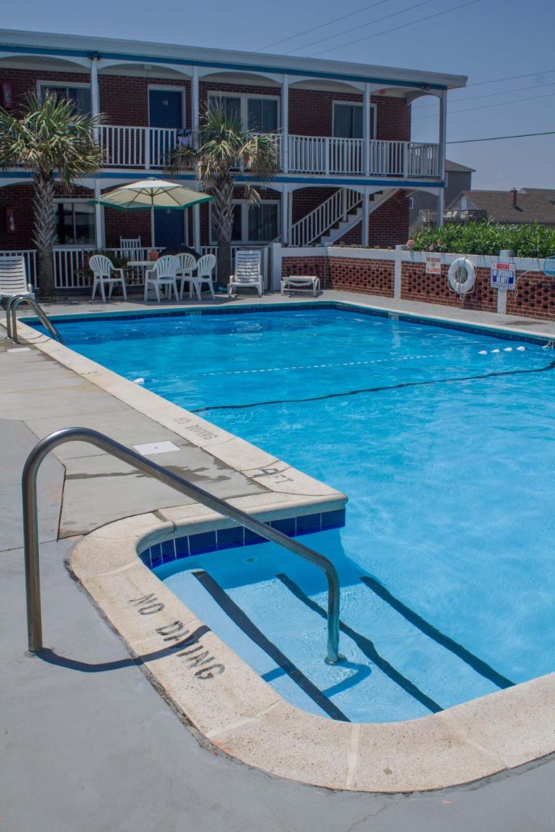 Colonial Inn - image 6