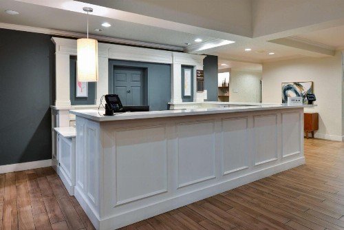 Hilton Garden Inn Napa - image 11