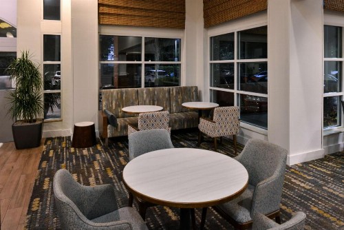 Hilton Garden Inn Napa - image 12