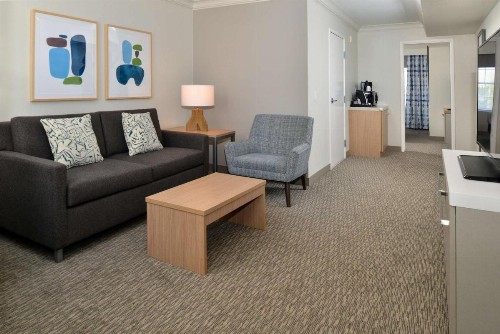 Hilton Garden Inn Napa - image 42