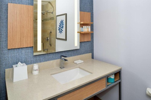 Hilton Garden Inn Napa - image 46