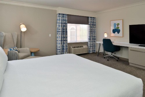 Hilton Garden Inn Napa - image 50
