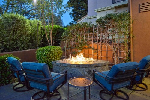 Hilton Garden Inn Napa - image 7