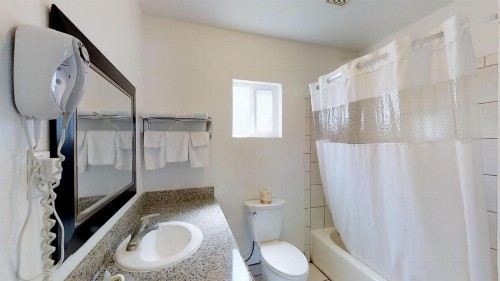 Napa Discovery Inn - image 13