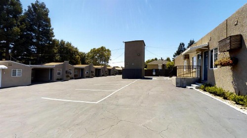 Napa Discovery Inn - image 15