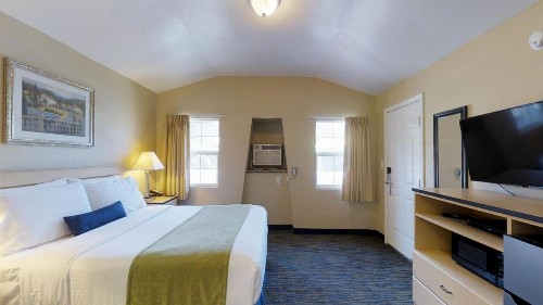 Napa Discovery Inn - image 2
