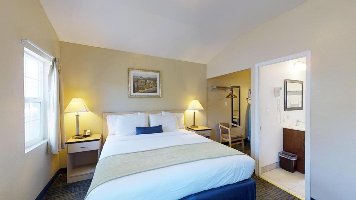 Napa Discovery Inn - image 6