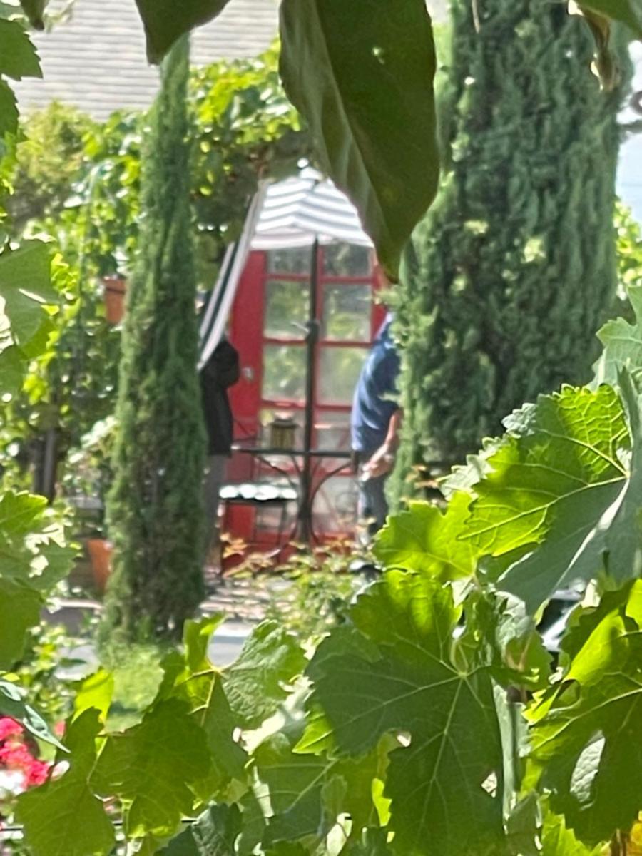 Chardonnay Lodge - main image