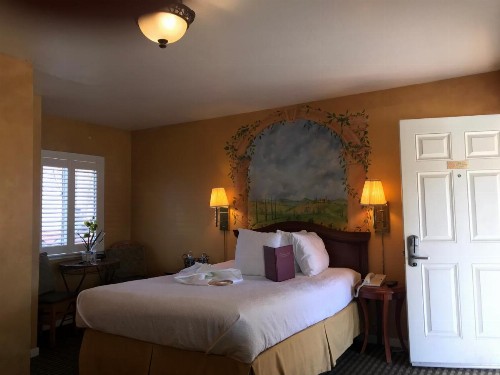 Chardonnay Lodge - image 46
