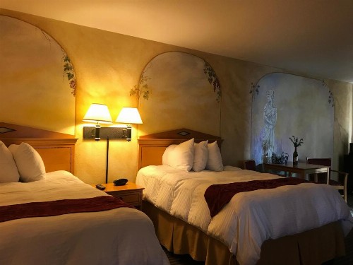 Chardonnay Lodge - image 48