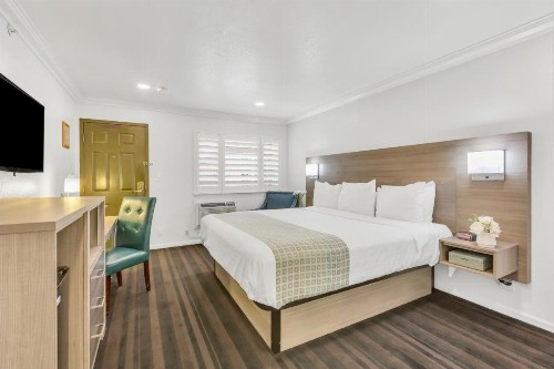 Napa Valley Hotel & Suites - image 20