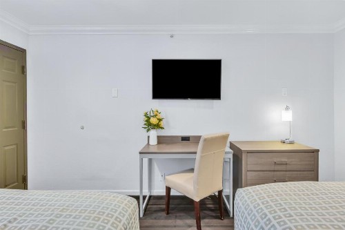 Napa Valley Hotel & Suites - image 23