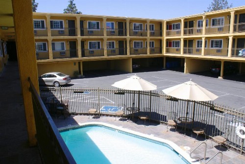 Napa Valley Hotel & Suites - image 27