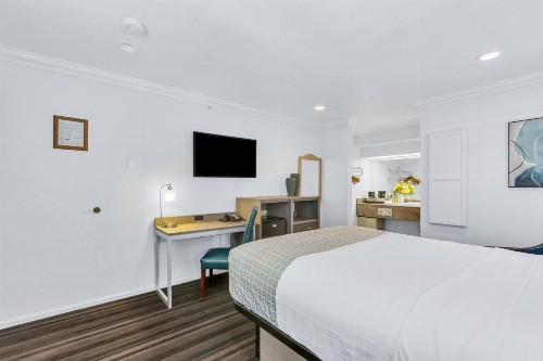 Napa Valley Hotel & Suites - image 48