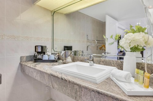 Napa Valley Hotel & Suites - image 7