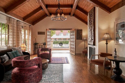 Rancho Caymus Inn - image 10