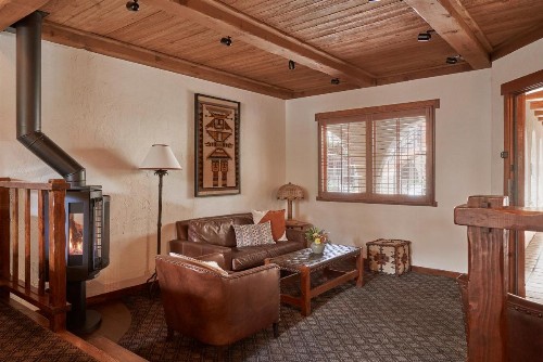 Rancho Caymus Inn - image 19