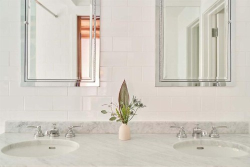 Rancho Caymus Inn - image 2