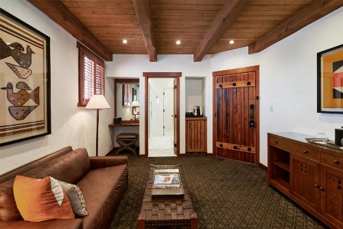 Rancho Caymus Inn - image 5