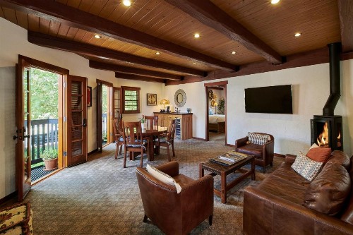 Rancho Caymus Inn - image 7
