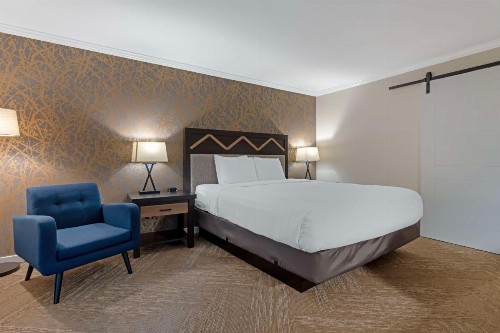 Best Western Plus Inn at the Vines - image 29