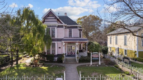 Hennessey House Bed and Breakfast - image 23