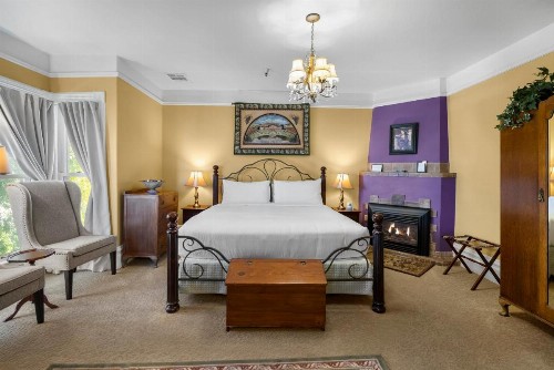 Hennessey House Bed and Breakfast - image 44