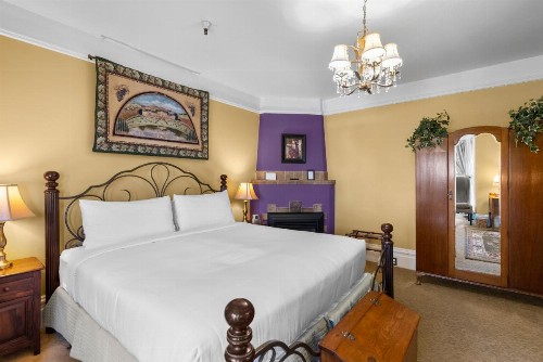 Hennessey House Bed and Breakfast - image 45