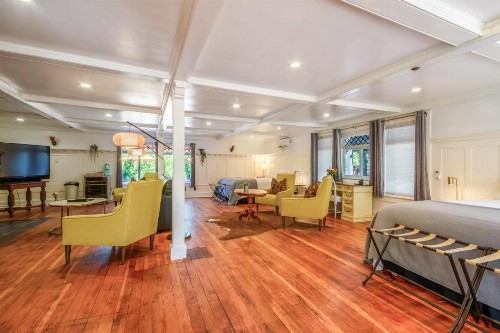 Cedar Gables Inn - image 37
