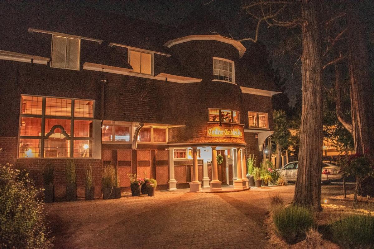 Cedar Gables Inn - image 4
