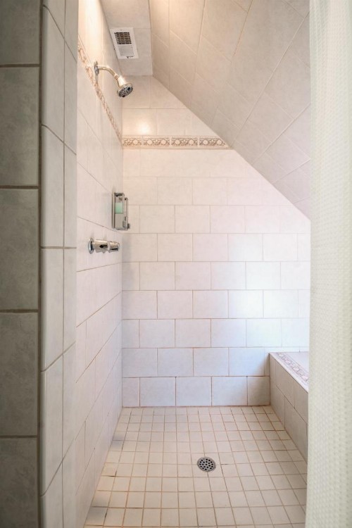 Cedar Gables Inn - image 5