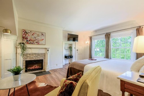 Cedar Gables Inn - image 6