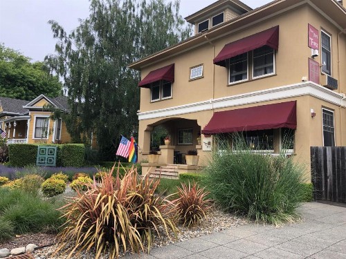 The Inn on First - image 25