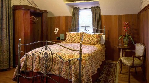 Cabernet House an Old World Inn - image 28