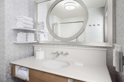 Hampton Inn & Suites - Napa CA - image 16