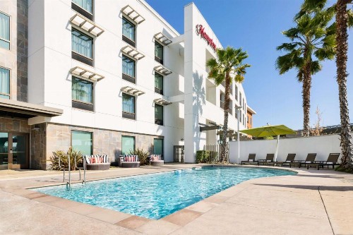Hampton Inn & Suites - Napa CA - image 9