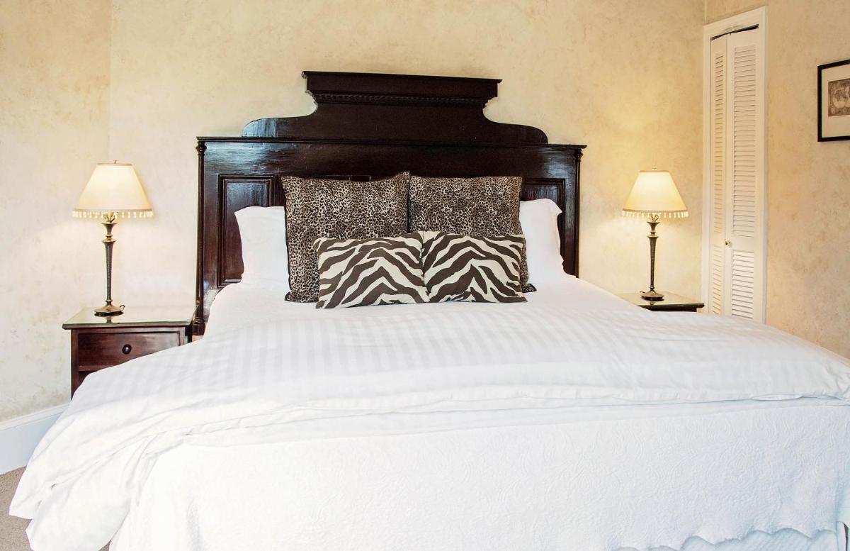 1801 First Luxury Inn - image 7