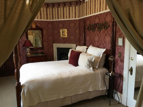 Churchill Manor - image 10